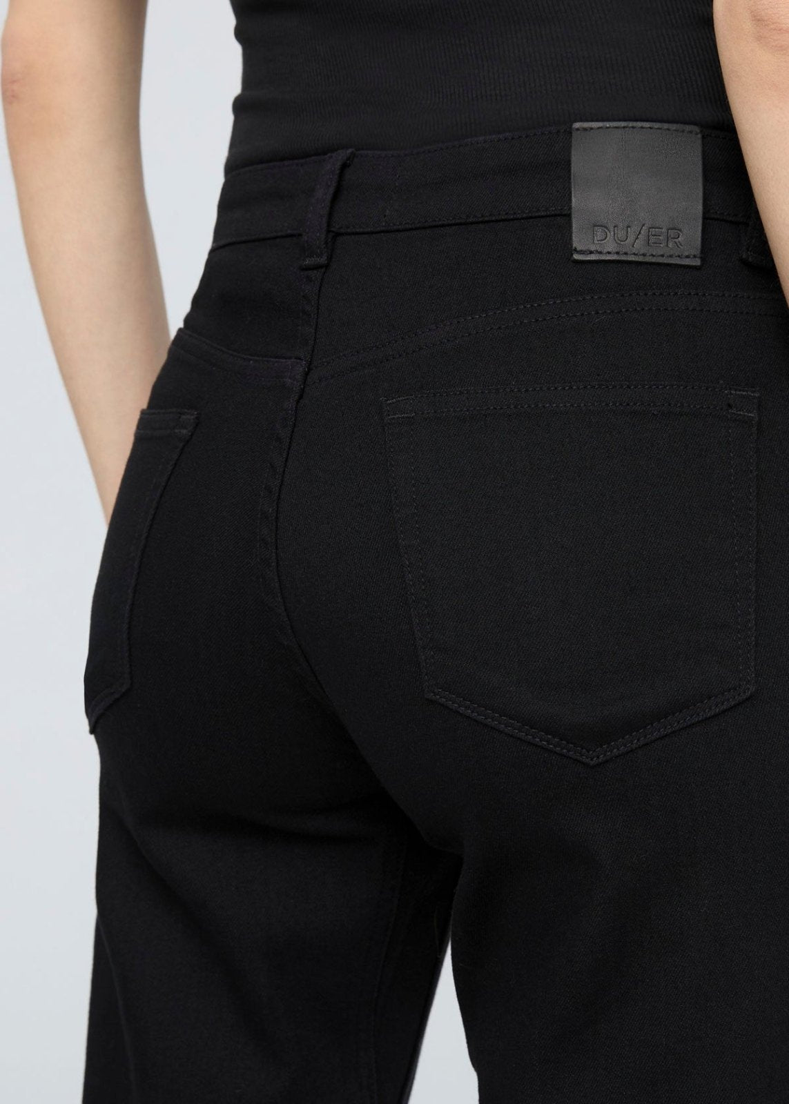 Performance Denim Girlfriend - Black
