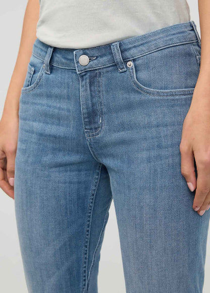 Performance Denim Girlfriend - Solstice