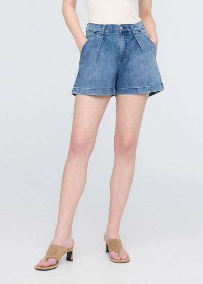 Performance Denim Lite Pleated Short