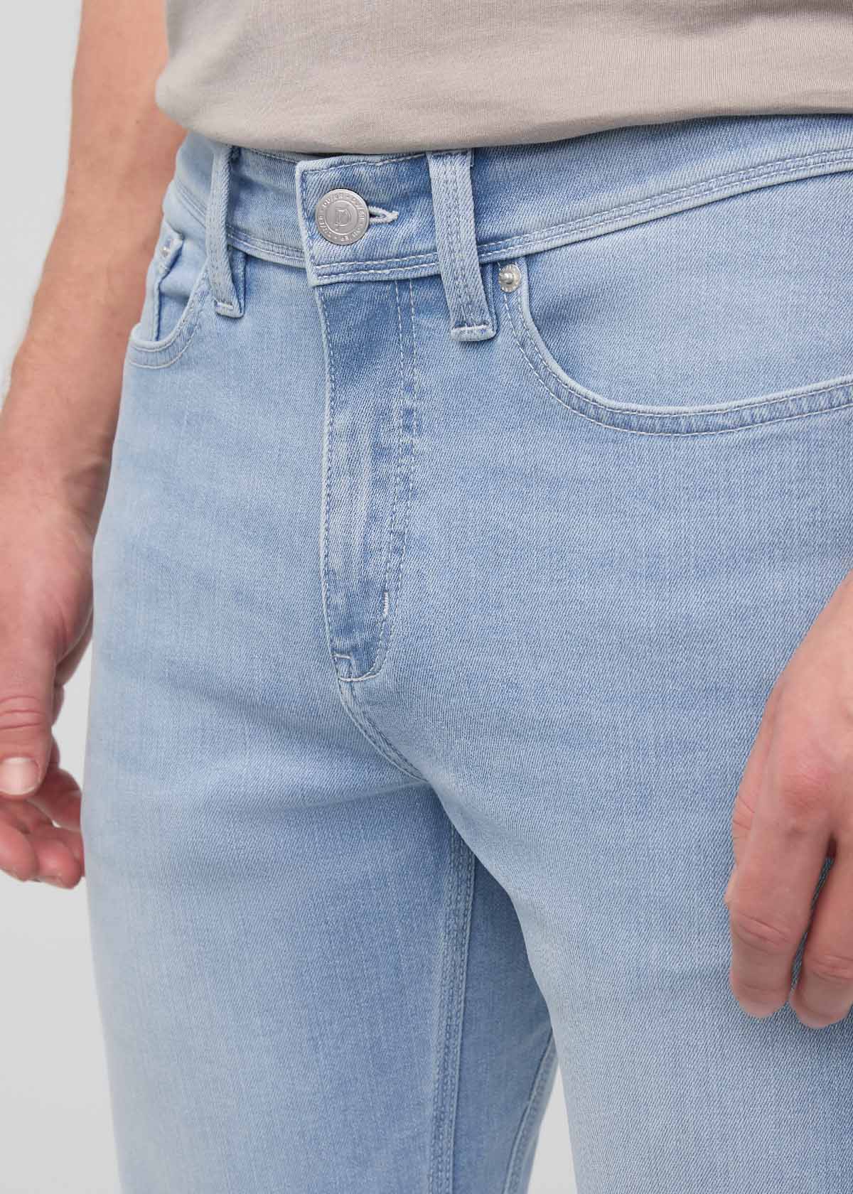 Performance Denim+ Slim Straight - Lunar Blue