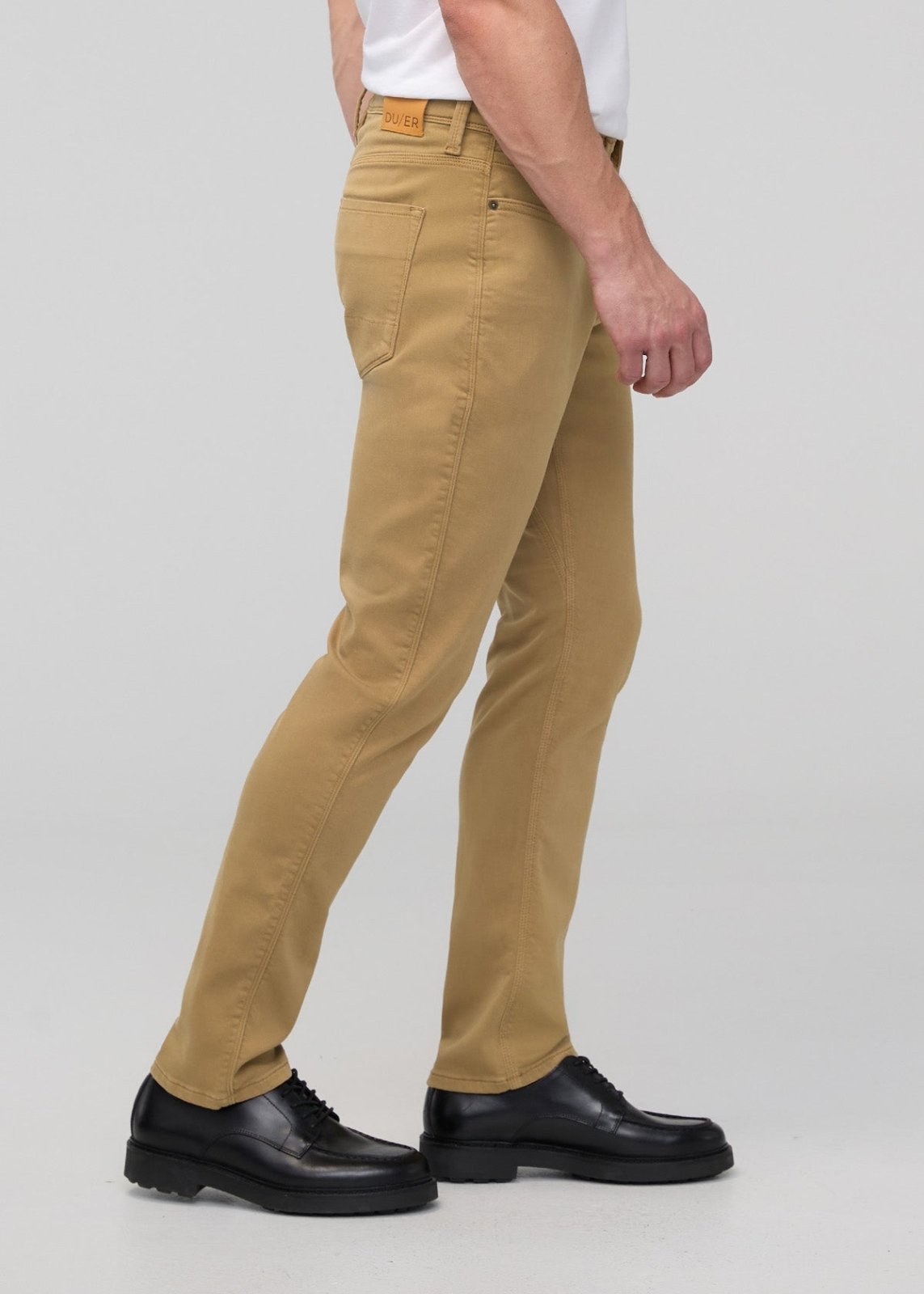 No Sweat Relaxed Taper - Camel