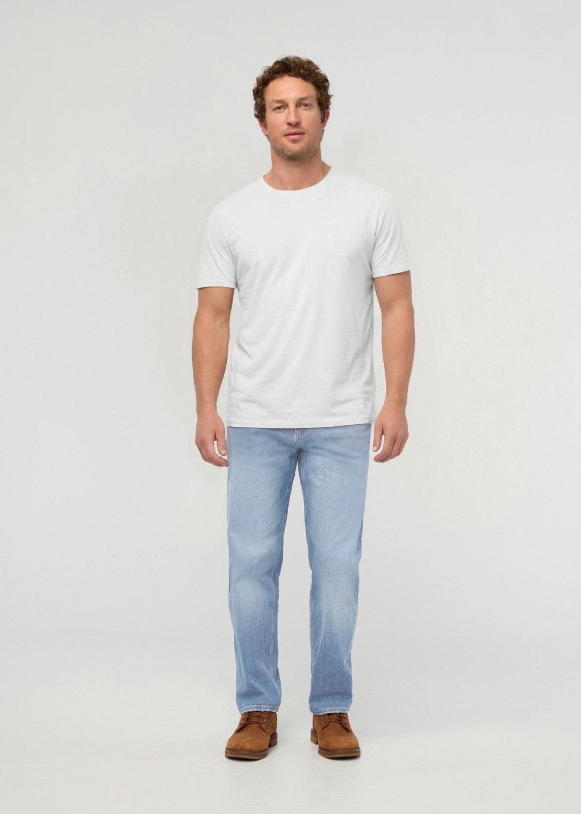 Performance Denim Lite Relaxed Straight