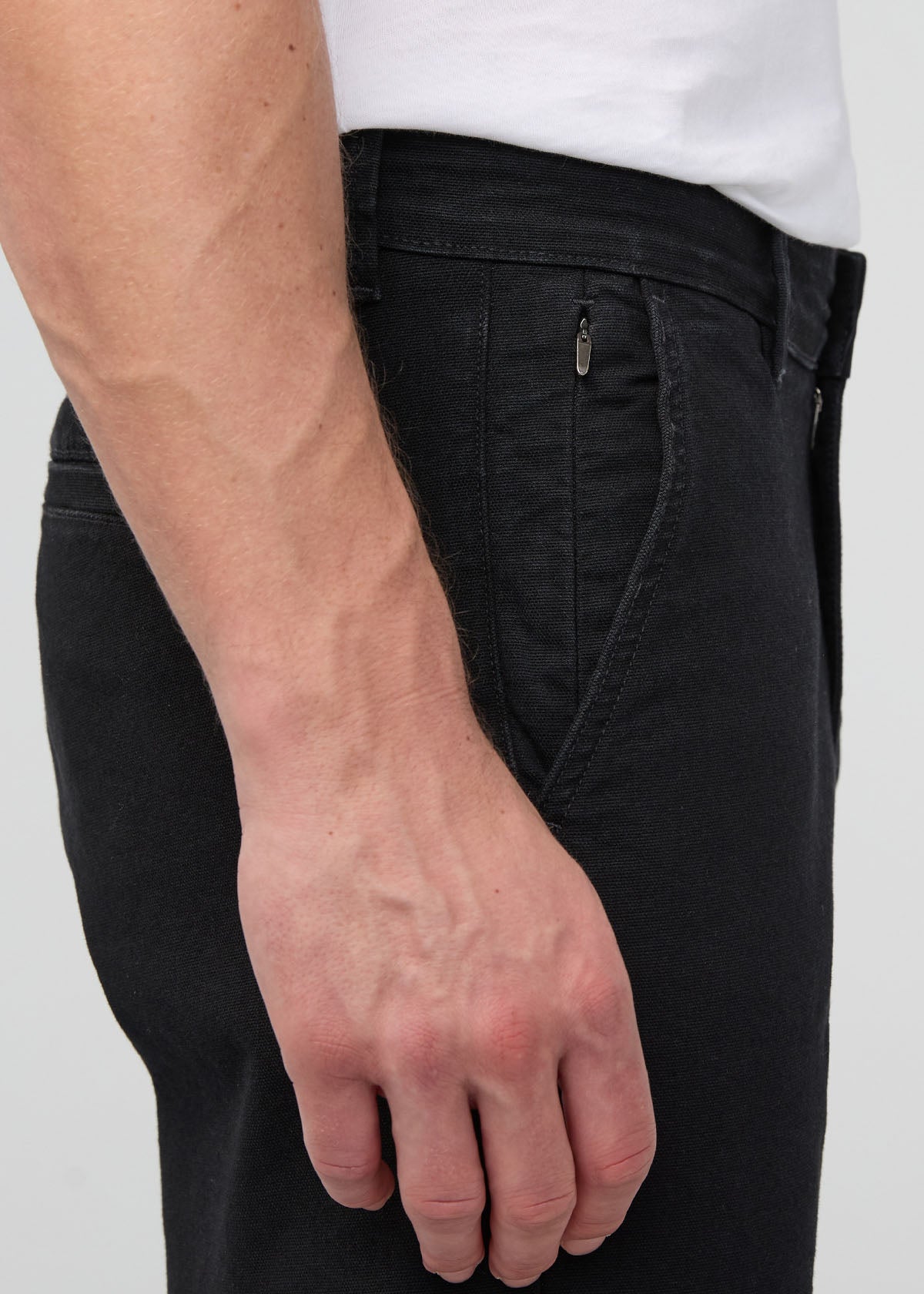 Stretch Canvas Relaxed Straight Chino - Onyx