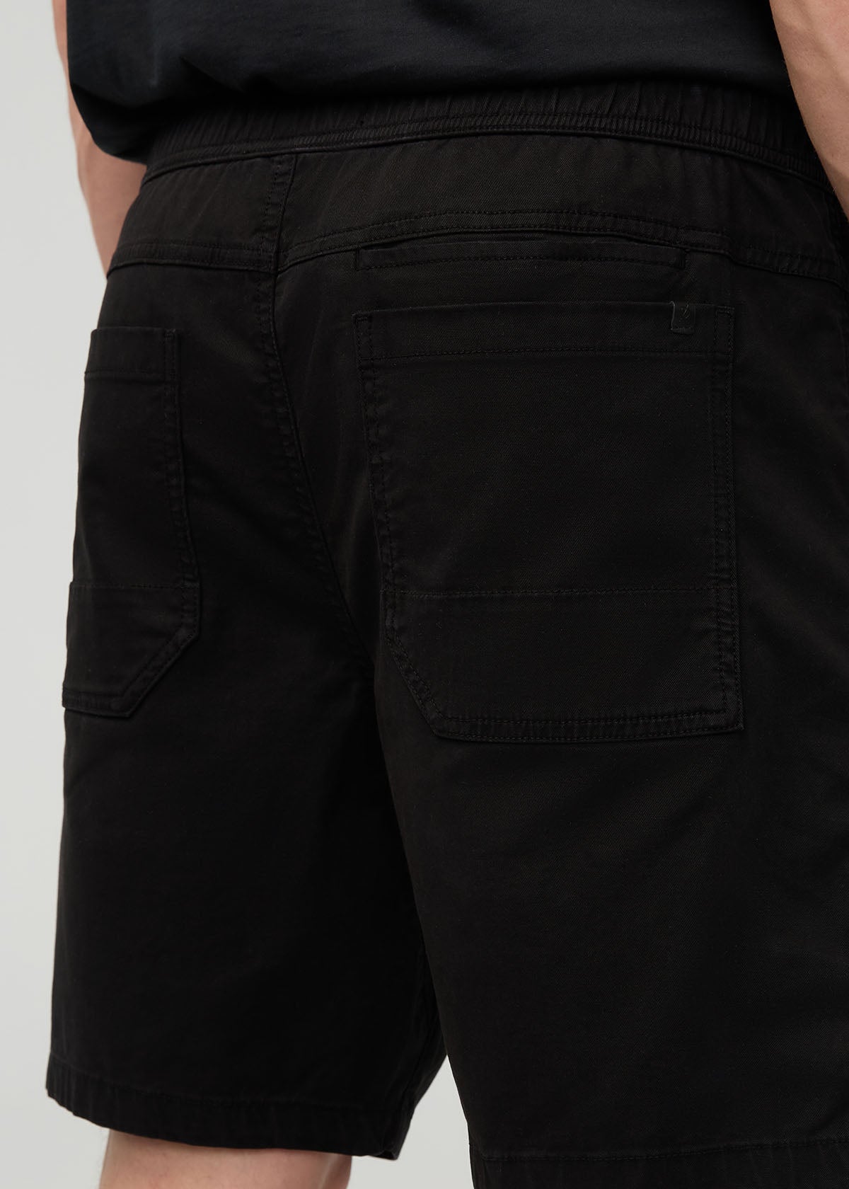 Live Lite Traveller Short - Black
