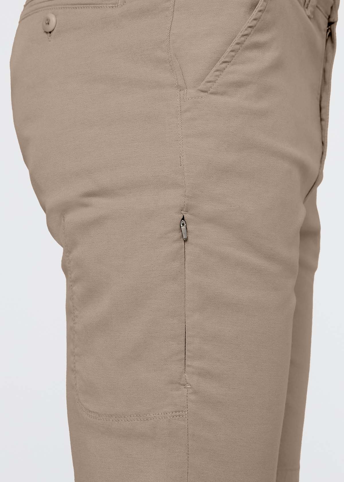 Live Free Journey Short - Sandstone