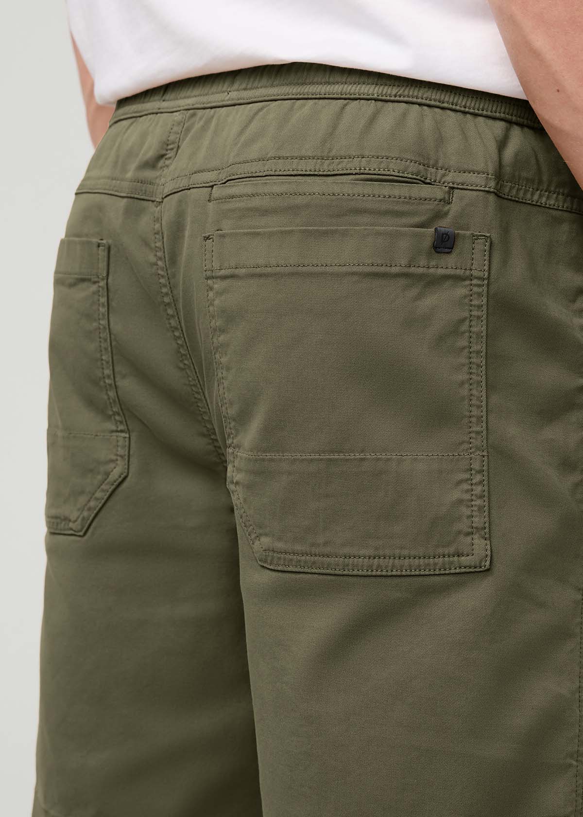 Live Lite Traveller Short - Loden Green