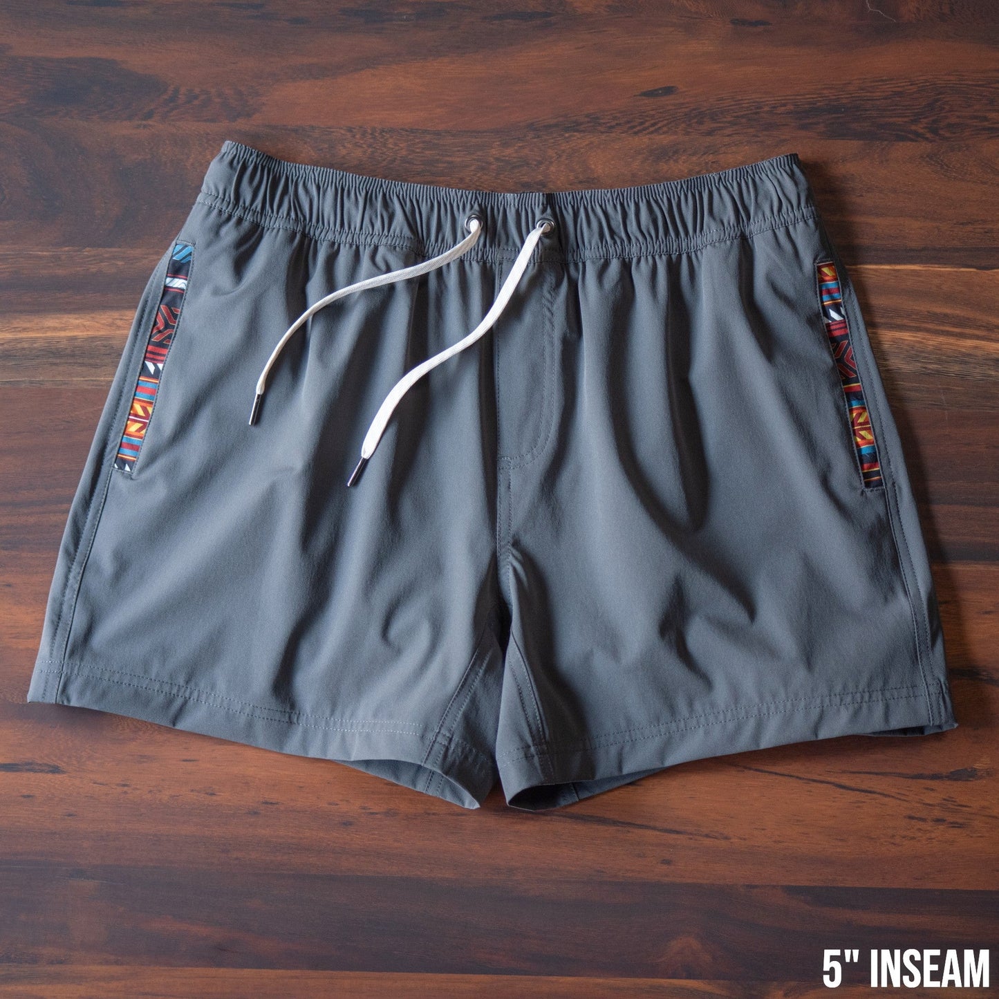 Nomad 3.0 Short (Hybrid) - Charcoal