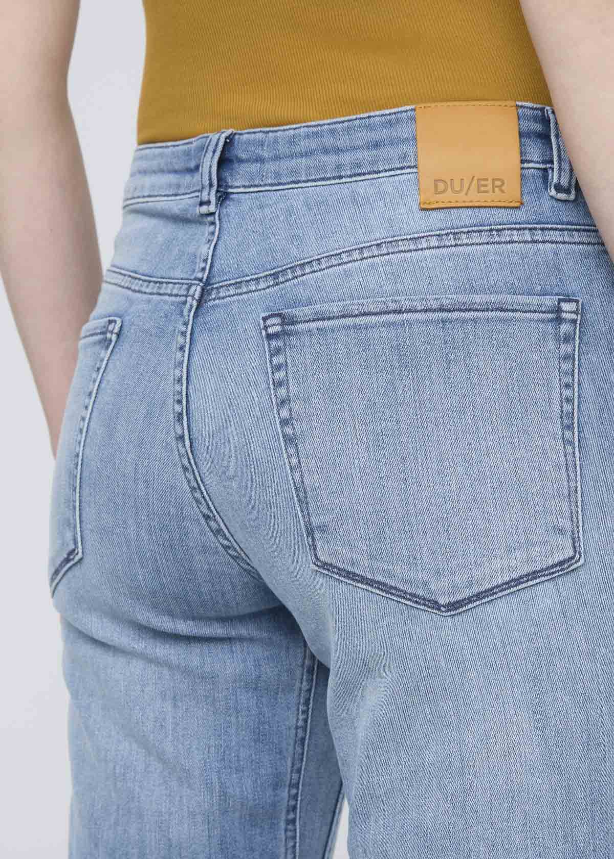 Performance Denim Girlfriend - Hazy Blue (raw hem)