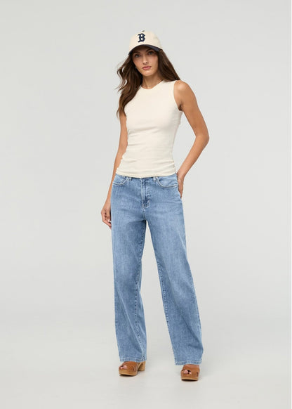 Performance Denim Lite High Rise Straight